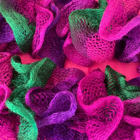 Brightly coloured ladies scarf - Picture 2 of 3